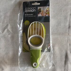 3 in 1 avocado tool